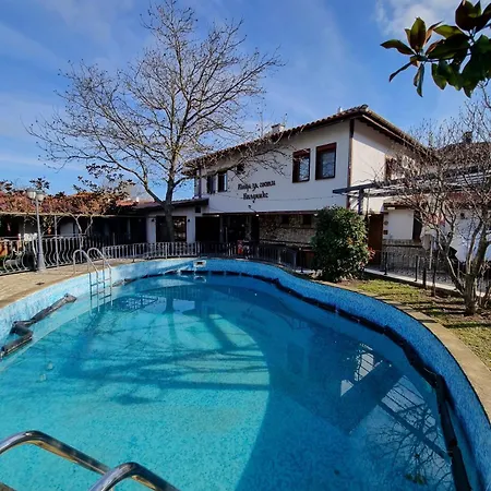 билдникс Guest house Malko Turnovo