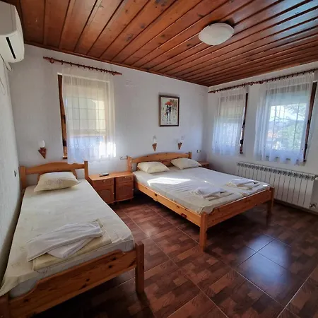 ゲストハウス билдникс Malko Tŭrnovo