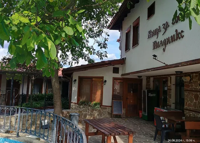 билдникс Malko Tŭrnovo